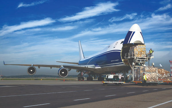 Tổng hợp các loại phí và phụ phí trong vận chuyển theo đường hàng không 1 Phí và phụ phí quan trọng trong vận chuyển hàng không