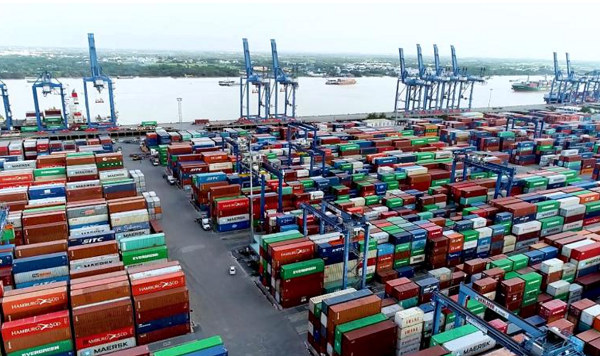 Who is responsible for abandoned goods