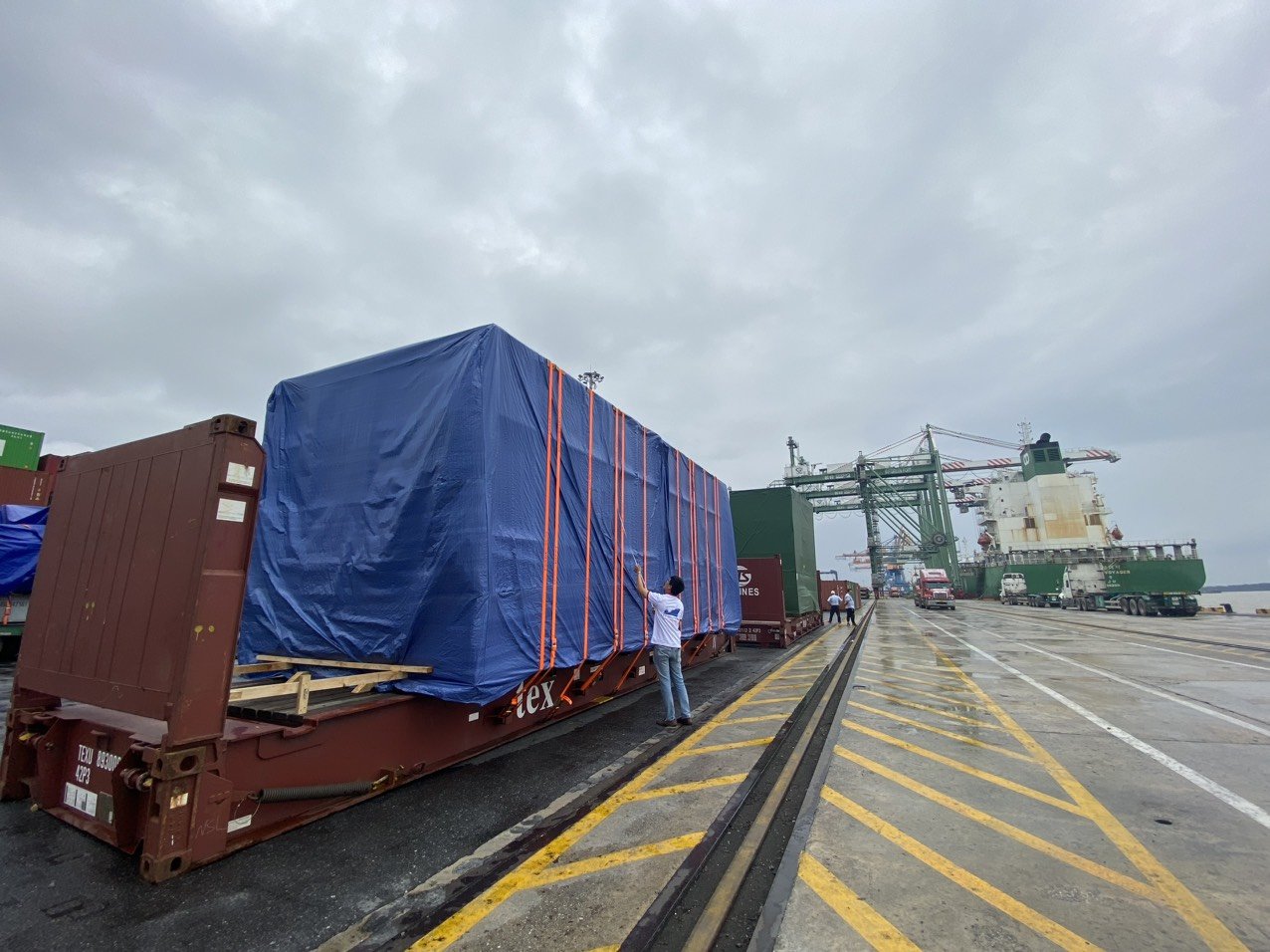 EXPERIENCE SHARING WHEN MOVING OOG CARGOES - 1ST SHIPPING